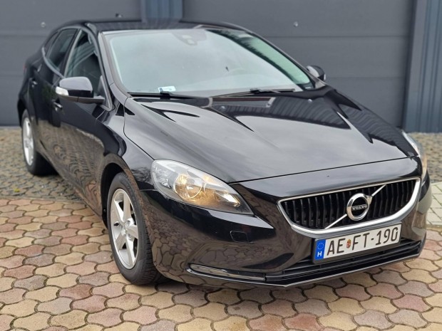 Volvo V40 2.0 D [D2] Inscription Egy Tulaj. ALA...